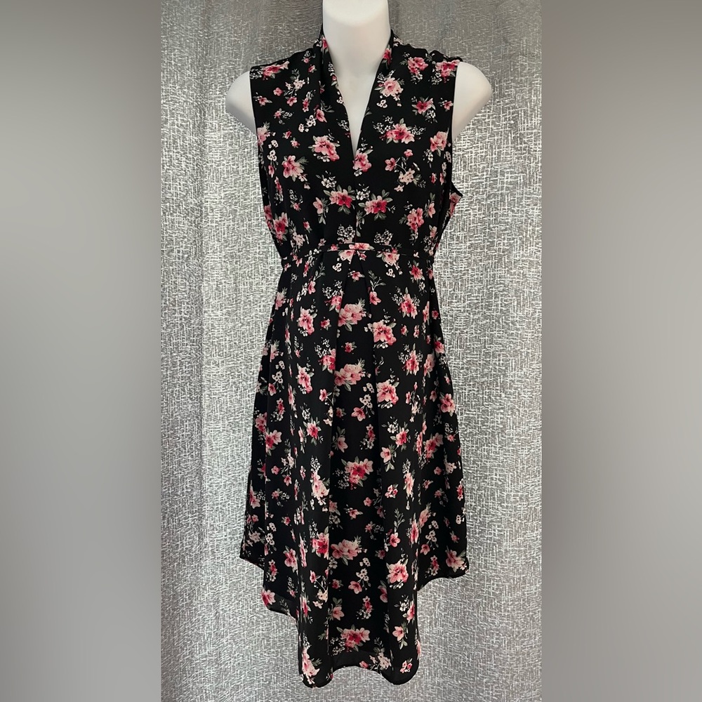 Stork & Babe Medium Maternity Floral Dress